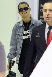 Selena Gomez at the Sydney Airport 03/23/2018