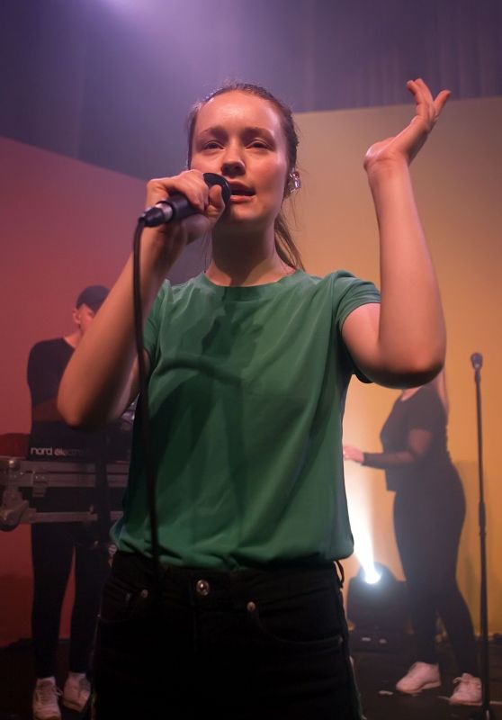 Sigrid - Performing in Concert at Saint Luke