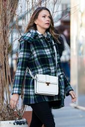 Sutton Foster - "Younger" Set in New York 03/26/2018