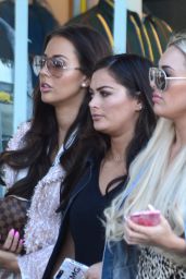 Yazmin Oukhellou, Courtney Green and Amber Turner in Barcelona 03/12/2018