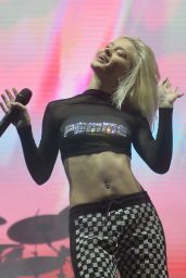 Zara Larsson Performs at the Lollapalooza 2018 Festival in Sao Paulo