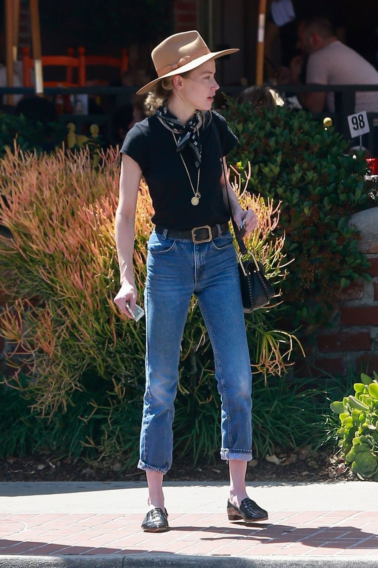 Amber Heard Booty in Jeans - Lunch in Los Feliz 04/14/2018 • CelebMafia