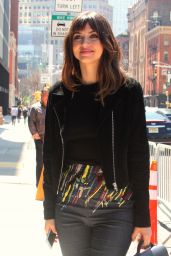 Ana de Armas - Out in New York City 04/23/2018