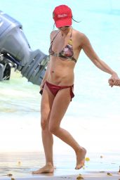 Andrea Corr Doing Watersports in Barbados 04/03/2018