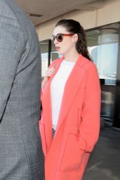 Anne Hathaway at LAX Airport in Los Angeles 04/22/2018