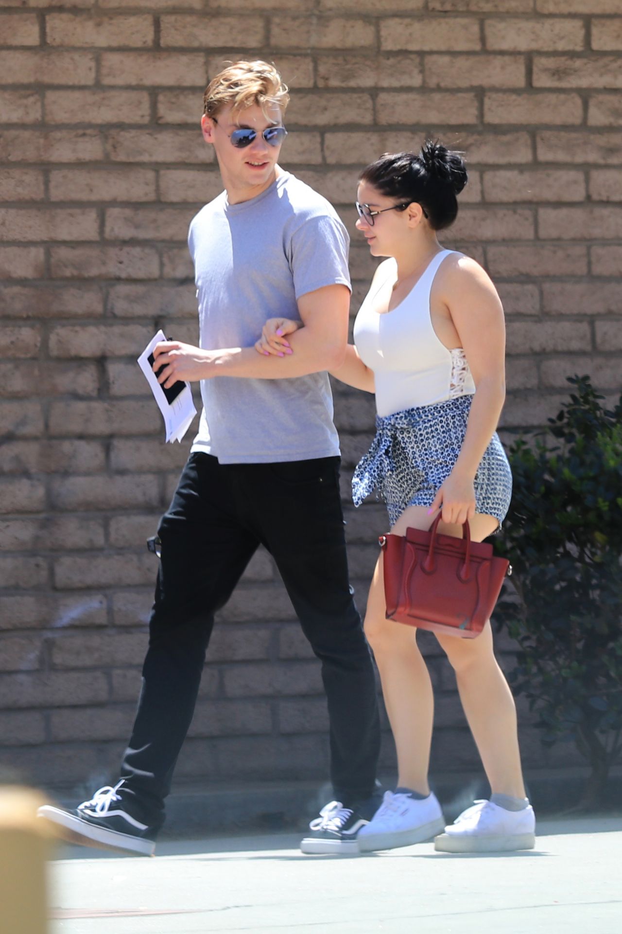 Ariel and Levi Meaden - Out in Los Angeles 04/25/2018 • CelebMafia