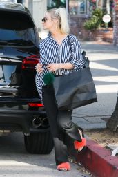 Ashlee Simpson - Out in Los Angeles 04/08/2018