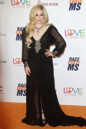 Avril Lavigne – 2018 Race To Erase MS Gala in Beverly Hills