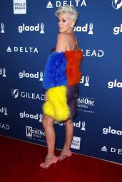 Betty Who – 2018 GLAAD Media Awards in LA