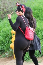 Blac Chyna - Hike With Her Friends at Runyon Canyon in Los Angeles 03/31/2018