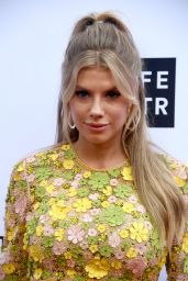 Charlotte McKinney – The Daily Front Row Fashion Awards in LA
