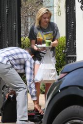 Chloe Grace Moretz - Receives a Food Delivery at Her LA Home