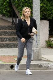 Chloe Moretz - Visiting Driends at an Apartment Building in Culver City 04/04/2018