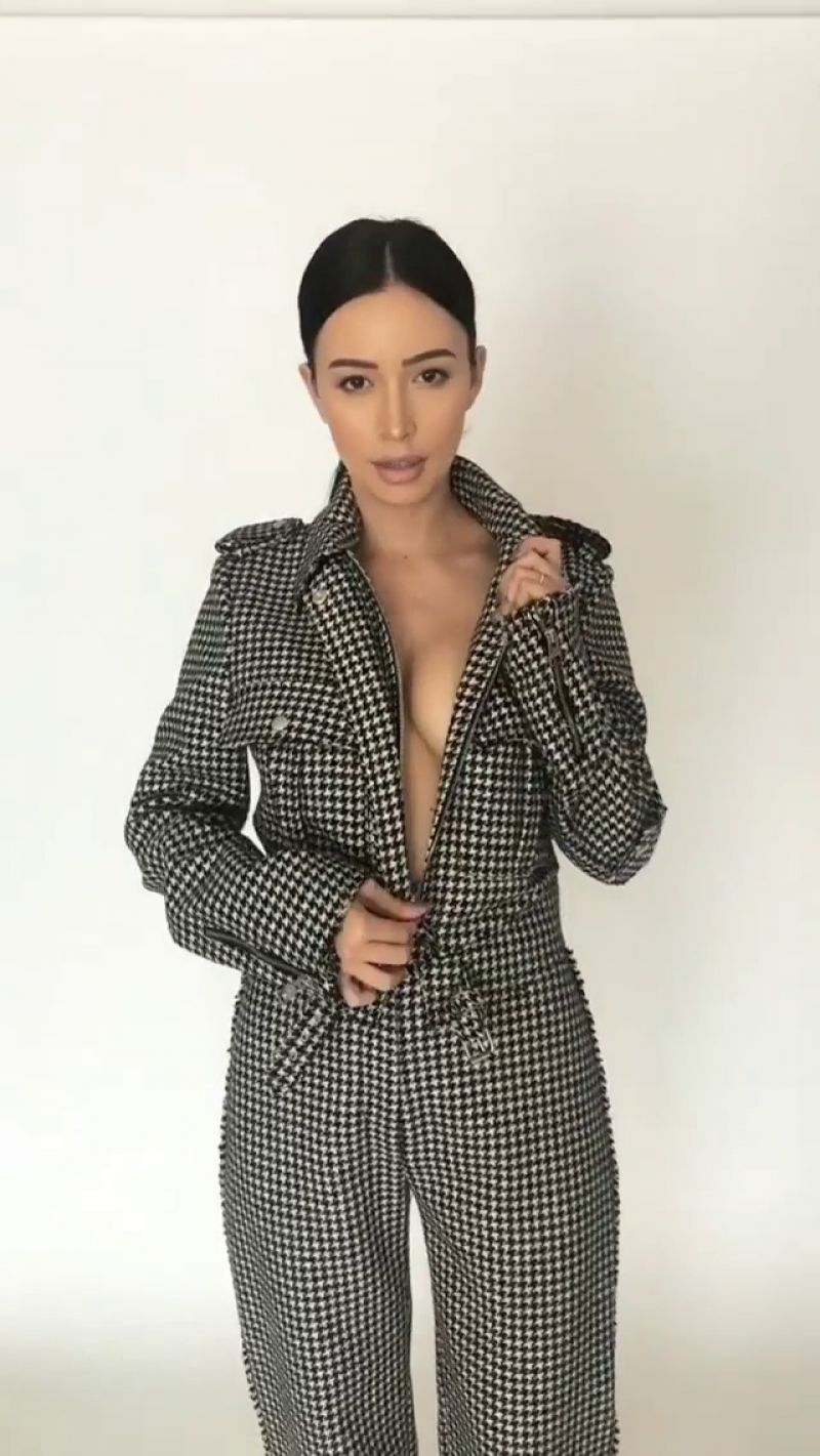 Christian serratos gif