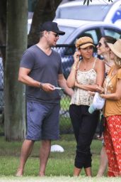 Elsa Pataky, Chris Hemsworth and Matt Damon - Enjoyed a Relaxing Family-Style School Sporting Event at a Local Park in Byron Bay