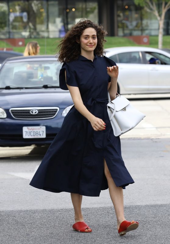 Emmy Rossum at Zinque Cafe in West Hollywood 04/06/2018