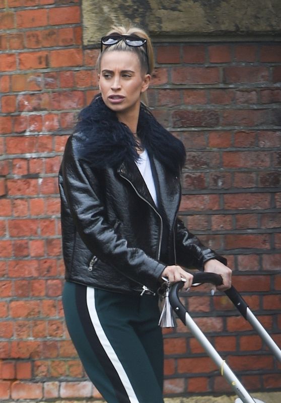 Ferne McCann - Out in Essex 04/02/2018