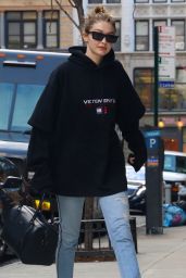 Gigi Hadid - Out in NYC 04/10/2018