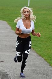 Isabelle Warburton - Early Morning Workout at the Park in Warrington 04/17/2018