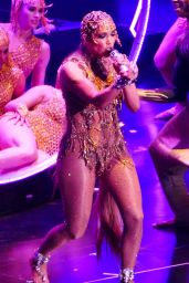 Jennifer Lopez - Performs at the Billboard Latin Music Awards in Las Vegas 04/27/2018