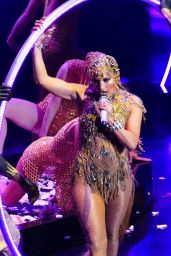 Jennifer Lopez - Performs at the Billboard Latin Music Awards in Las Vegas 04/27/2018