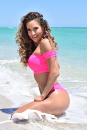 Jennifer Nicole Lee in a Pink Bikini on the Beach in Miami 04/24/2018