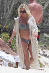 Jessica Simpson Bikini Candids - Bahamas 04/27/2018