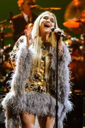 Kesha – “Elton John: I’m Still Standing – A Grammy Salute” Concert in New York 03/30/2018