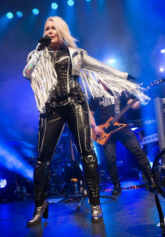 Kim Wilde Performs at the Old Fruit Market in Glasgow 04/02/2018