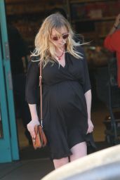 Kirsten Dunst - Out and About in Los Angeles 04/20/2018