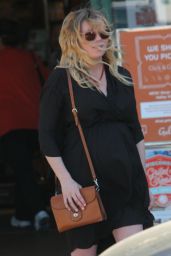 Kirsten Dunst - Out and About in Los Angeles 04/20/2018