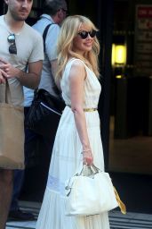 Kylie Minogue All Dressed in White - BBC Studios in London 04/19/2018