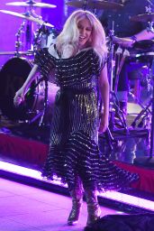 Kylie Minogue - Performs at BBC One Show in London 04/09/2018