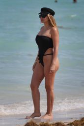 Larsa Pippen in Swimsuit on the Beach in Miami 03/31/2018