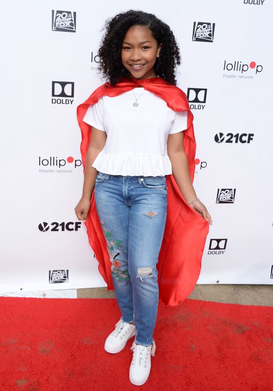 Laya DeLeon Hayes – Lollipop Superhero Walk Benefiting in LA 04/29/2018