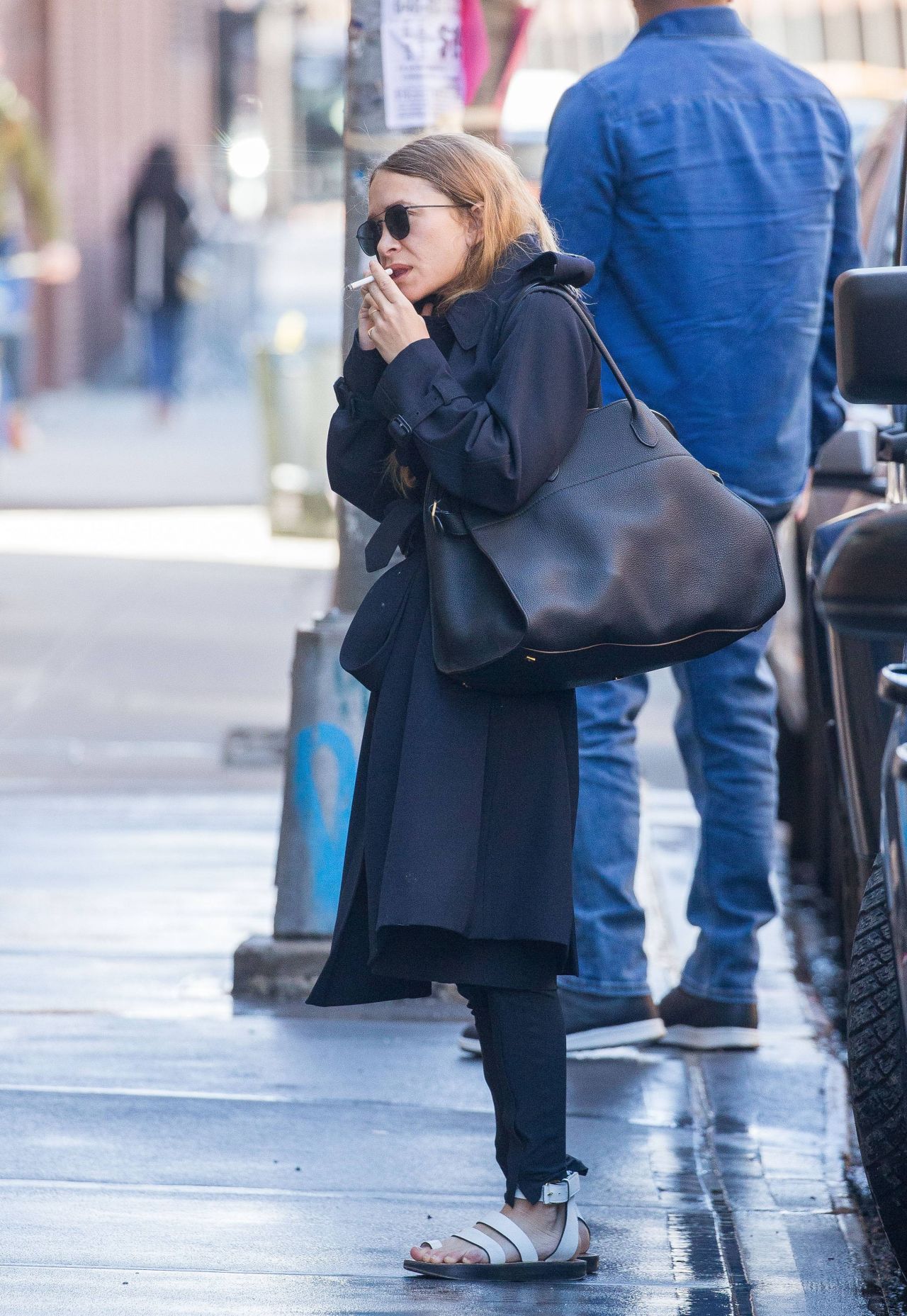 Mary-Kate Olsen - Arrives to Her Office in New York 04/26/2018 • CelebMafia