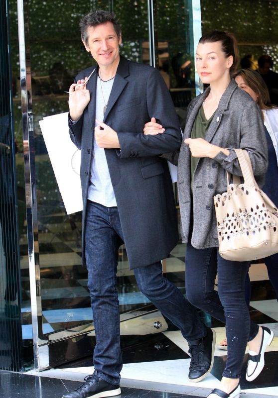 Milla Jovovich and Paul W. S. Anderson Shopping in Beverly Hills 04/02/2018