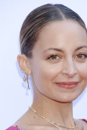 Nicole Richie – The Daily Front Row Fashion Awards 2018 in LA
