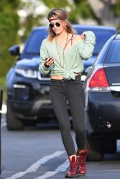 Paris Jackson - Heading to Lunch at Fred Segal Cafe in West Hollywood