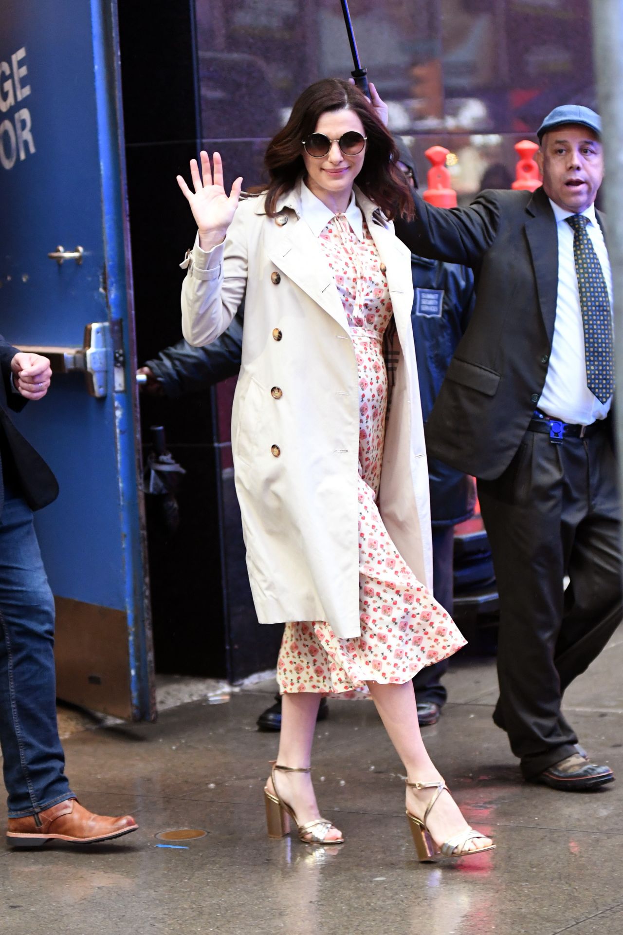 Rachel Weisz Arriving to Appear on Good Morning America in NYC 04/25 ...