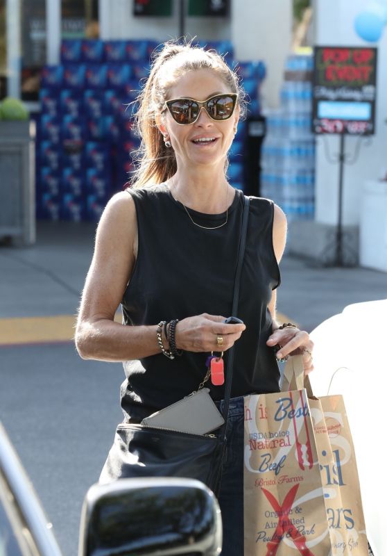 Rebecca Gayheart - Grocery Shopping in Los Angeles 04/14/2018