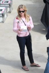 Reese Witherspoon - "Big Little Lies" Set in Monterey, CA 04/12/2018