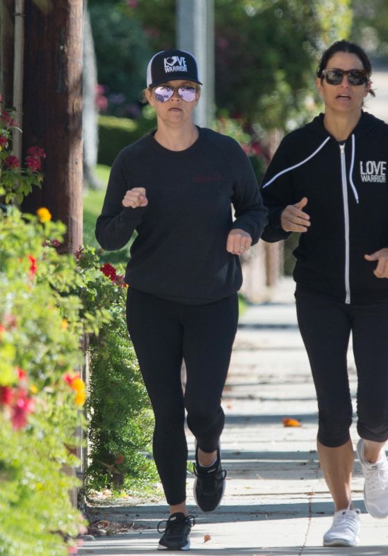 Reese Witherspoon - Going For a Jog in LA 04/17/2018