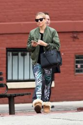 Sienna Miller With Peter Scanavino - Out in New York 04/19/2018