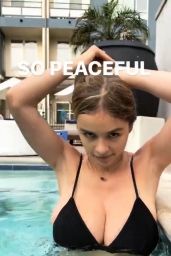 Sophie Mudd in Bikini - Social Media 04/04/2018