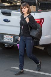 Zooey Deschanel - Outside "Jimmy Kimmel" Studios in Los Angeles 04/10/2018