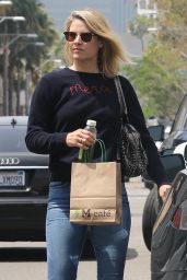 Ali Larter Street Style - M Cafe in Beverly Hills 05/08/2018