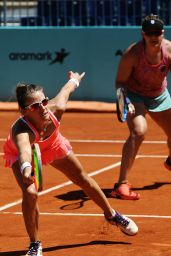 Alicja Rosolska and Abigail Spears – Mutua Madrid Open in Madrid 05/08/2018