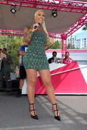 Amber Rose - Memorial Day Weekend Go Pool Dayclub in Las Vegas 05/26/2018