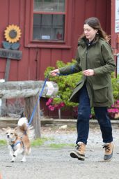 Anne Hathaway - Visits a Farm Stand With Her Dog in Easton, CT 05/13/2018